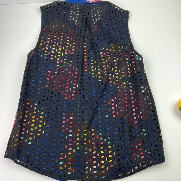 Rachel Rachel Roy Floral Sleeveless button shirt with eyelet  back - Picture 6 of 9